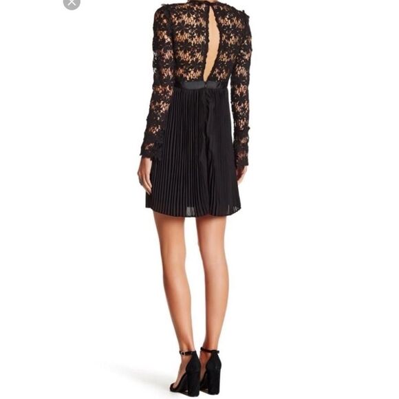 -Romeo and Juliet Couture Dress NWT M - Picture 2 of 10